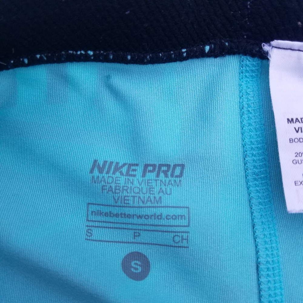 Nike Pro - Picture 5 of 7